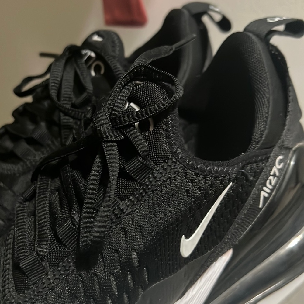 Nike Air Max 270